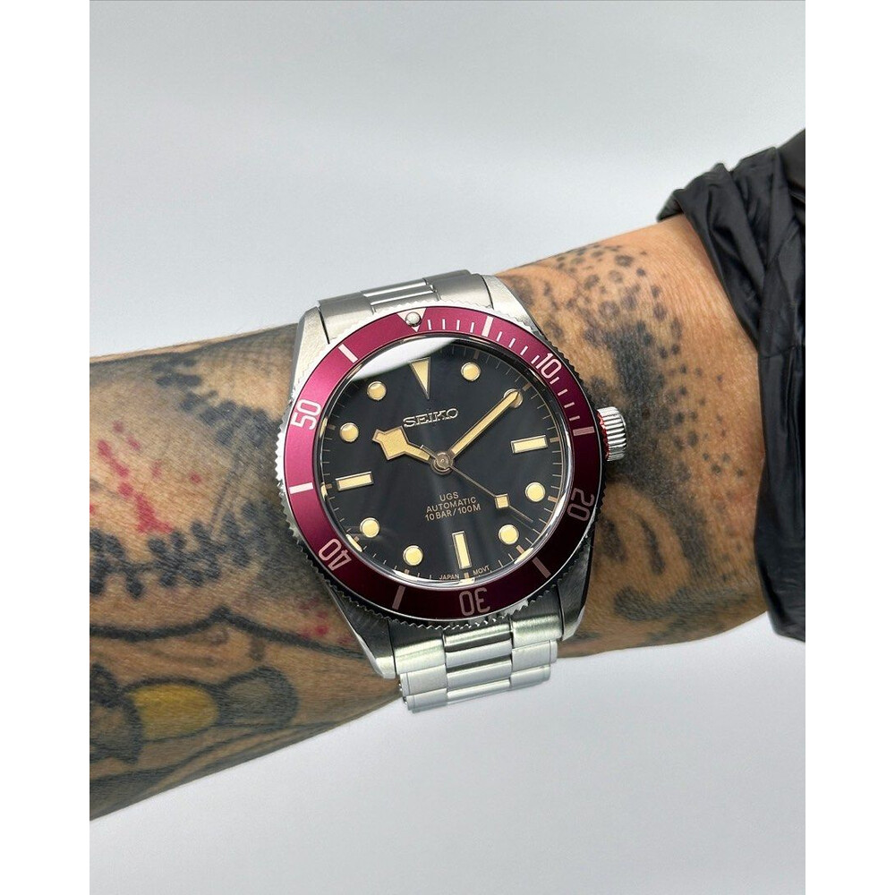 Custom Seiko Mod • Black Bay Heritage Red Bezel • 41mm